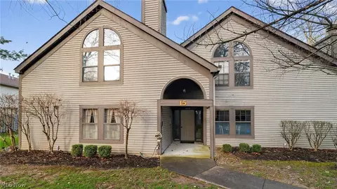 1123 Redtail Hawk #1, Boardman, OH 44512