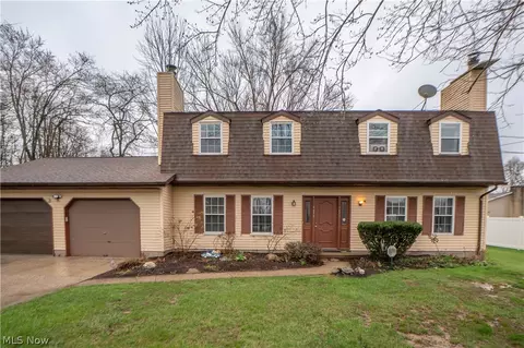 3070 Lancer St NW, North Canton, OH 44720