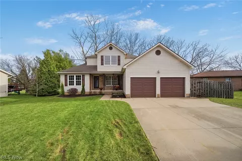 5271 Dolores St SW, Canton, OH 44706