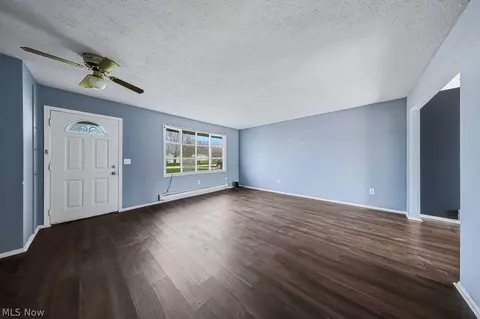 508 Wood St, Elyria, OH 44035 photo 11