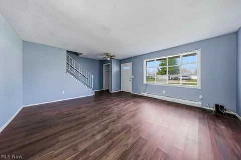 508 Wood St, Elyria, OH 44035 photo 12