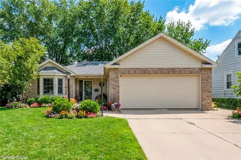 235 Brandtson Ave, Elyria, OH 44035
