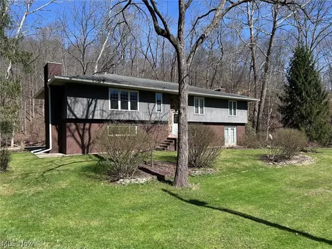 3035 Indian Run Rd, Marietta, OH 45750