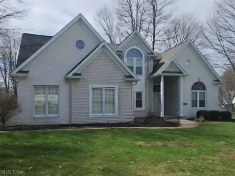 2674 High Hampton Trl, Cuyahoga Falls, OH 44223