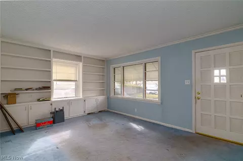 Living - 23 Wayne Ave, Akron, OH 44301 photo 5 of 5