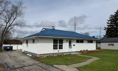 359 Denman Ave, Cortland, OH 44410