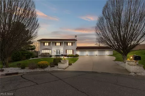 504 Greenbrier Ct, Steubenville, OH 43953