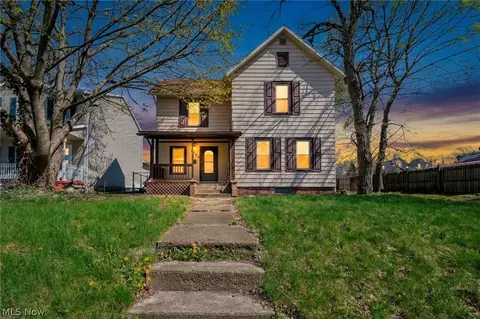 1729 Newberry St, Cuyahoga Falls, OH 44221