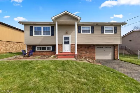 115 Arena Dr, Weirton, WV 26062