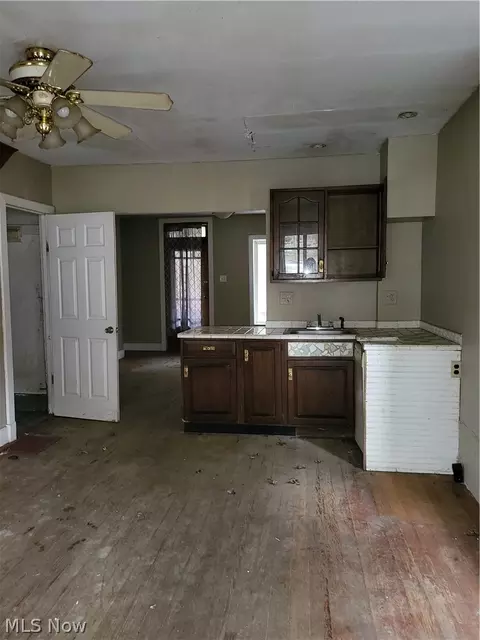 Entry Way - 5566 State Route 152, Dillonvale, OH 43917 photo 1 of 1