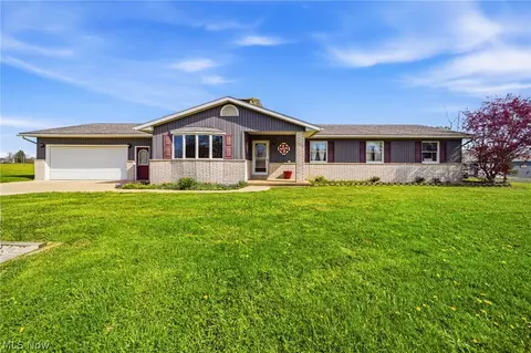 6117 Fenkell Rd, Andover, OH 44003