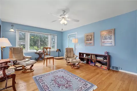 8084 Wright Rd, Broadview Heights, OH 44147 photo 8