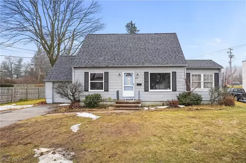 410 Beryl Dr, Kent, OH 44240