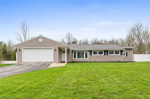 12440 Harold Dr, Chesterland, OH 44026