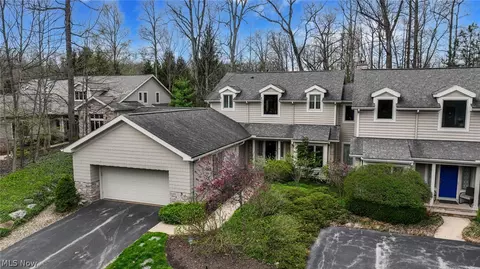 3382 E Glencoe Rd, Richfield, OH 44286