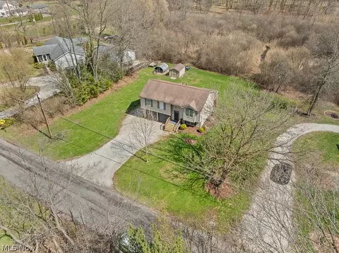 View/Area - 1719 Wilson Rd, Akron, OH 44312 photo 3 of 7