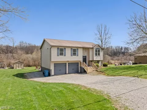 Exterior - 1719 Wilson Rd, Akron, OH 44312 photo 3 of 3