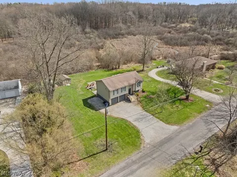 View/Area - 1719 Wilson Rd, Akron, OH 44312 photo 2 of 7