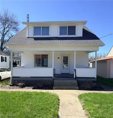 817 Superior St, Zanesville, OH 43701