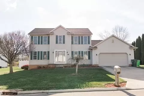 3069 W Castle Cir NW, Massillon, OH 44647