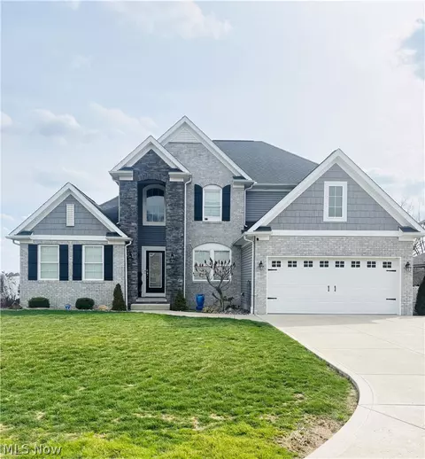 24 Morningside Dr, Wintersville, OH 43953