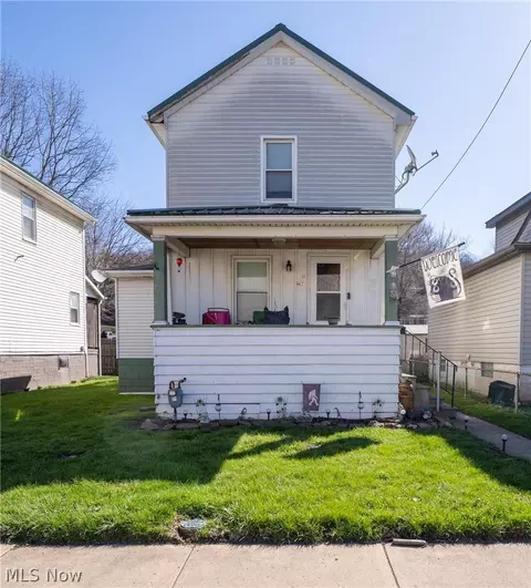 2204 Commerce St, Wellsburg, WV 26070