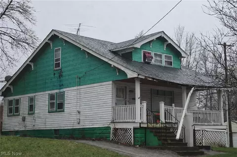 12000 Holborn Ave, Cleveland, OH 44105