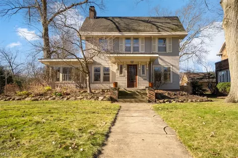 3030 Huntington Rd, Shaker Heights, OH 44120