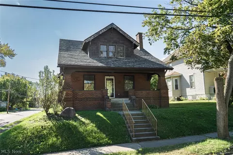 1105 Tremont Ave SW, Massillon, OH 44647