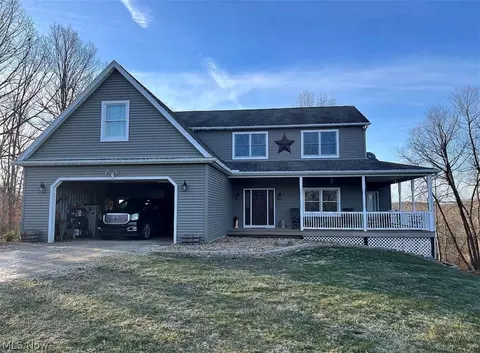 19129 Felton Rd, Stewart, OH 45778