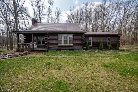 17917 Ellsworth Rd, Lake Milton, OH 44429