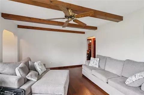 9877 Cutts Rd, Chardon, OH 44024 photo 6
