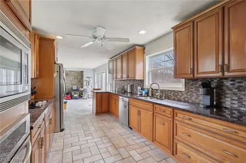 9877 Cutts Rd, Chardon, OH 44024 photo 8