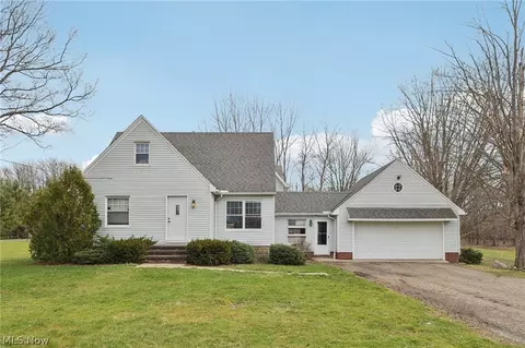 9877 Cutts Rd, Chardon, OH 44024