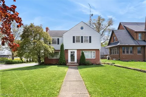 400 31st St NW, Canton, OH 44709