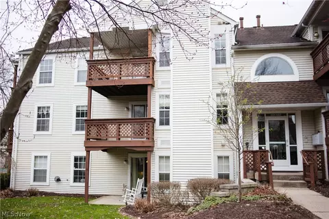 1304 Cedarwood Dr #A2, Westlake, OH 44145