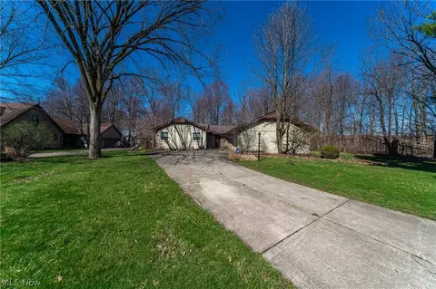 19717 Sagamore Rd, Walton Hills, OH 44146