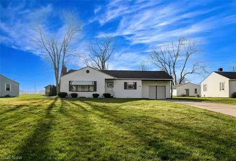 5838 Harter Home Dr, Akron, OH 44319