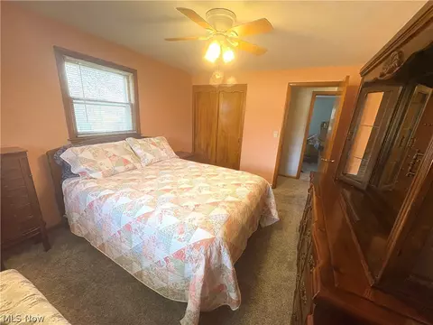 511 Edison St, Struthers, OH 44471 photo 17