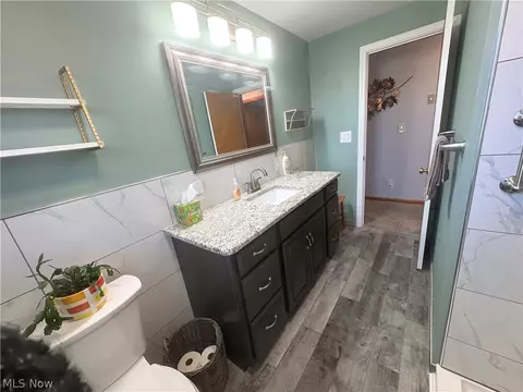 511 Edison St, Struthers, OH 44471 photo 12