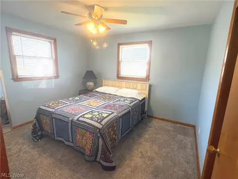 511 Edison St, Struthers, OH 44471 photo 13