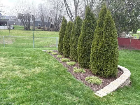 511 Edison St, Struthers, OH 44471 photo 38