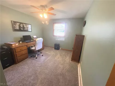 511 Edison St, Struthers, OH 44471 photo 19