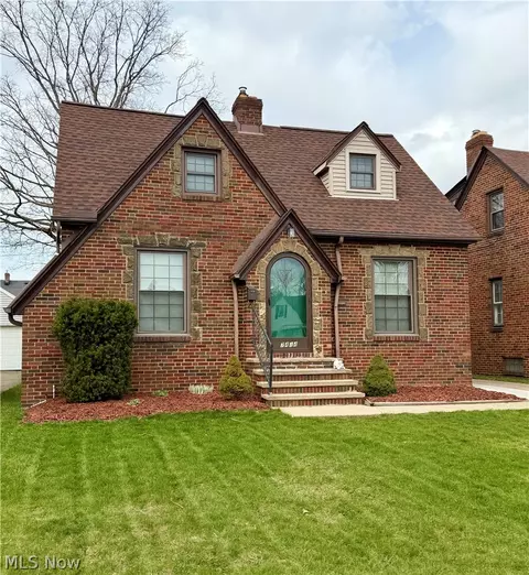 7414 Dartworth Dr, Parma, OH 44129