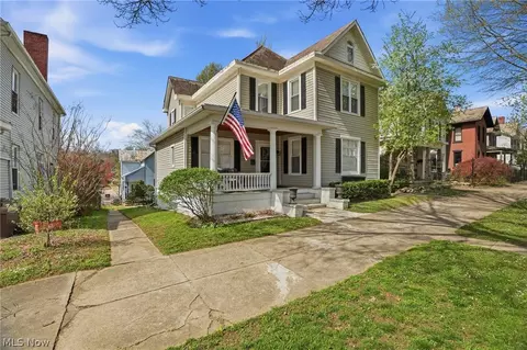 507 3rd St, Marietta, OH 45750