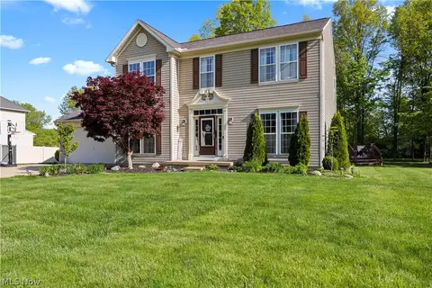 5297 Garfield Blvd, Sheffield Village, OH 44054