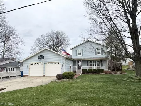 1945 Farmdale Ave, Mineral Ridge, OH 44440
