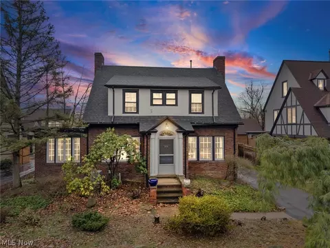 3172 Warrington Rd, Shaker Heights, OH 44120
