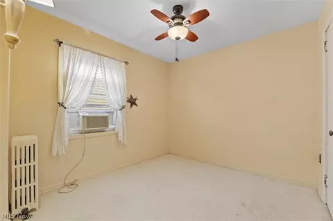 Bedroom - 1811 E 30th St, Ashtabula, OH 44004 photo 1 of 5