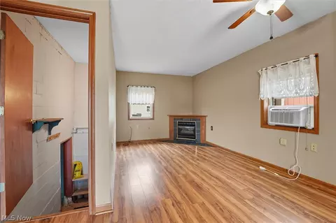 Living - 1811 E 30th St, Ashtabula, OH 44004 photo 2 of 5